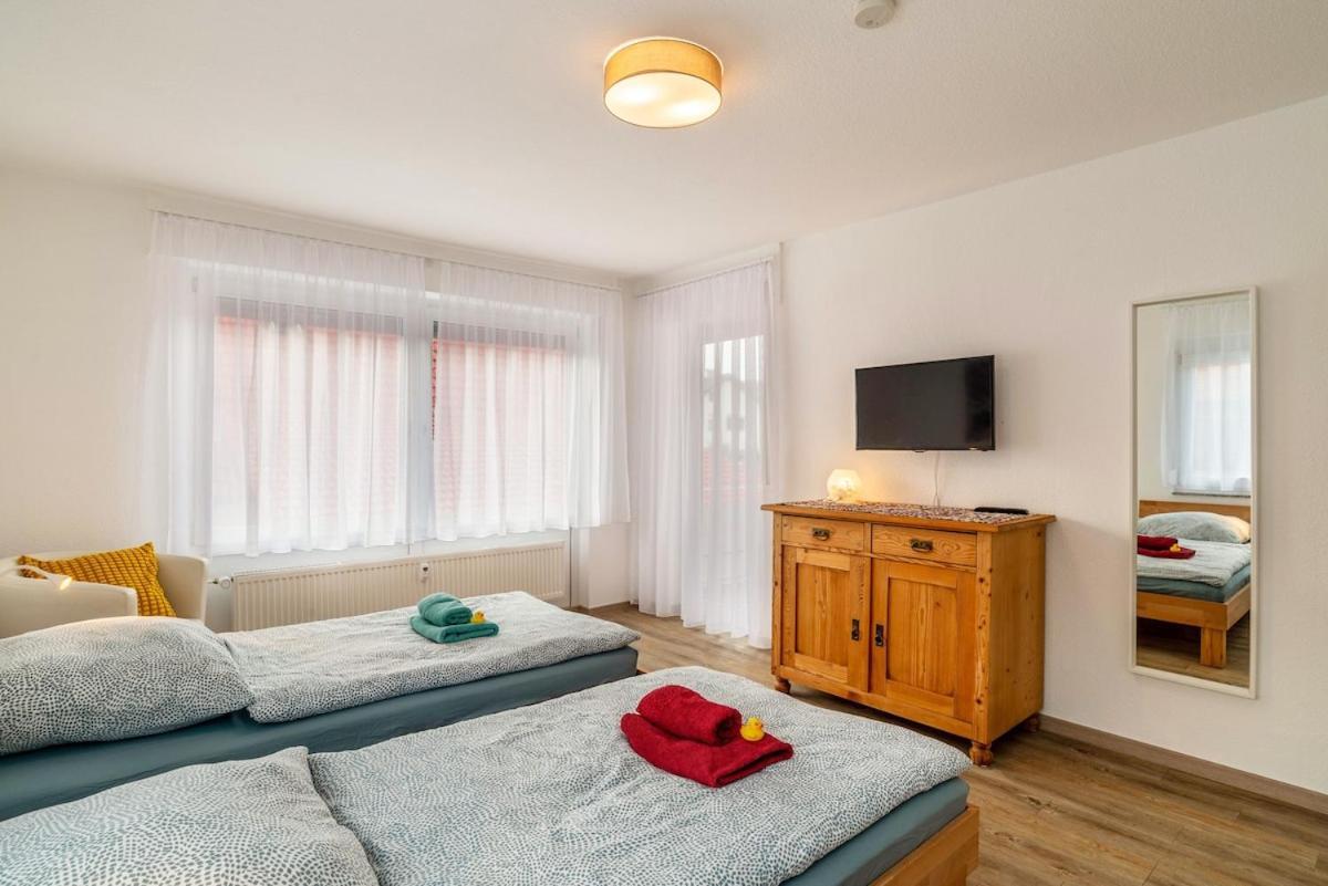 Ferienwohnung am Enzufer mit Balkon in Bad Wildbad im Schwarzwald Exterior foto